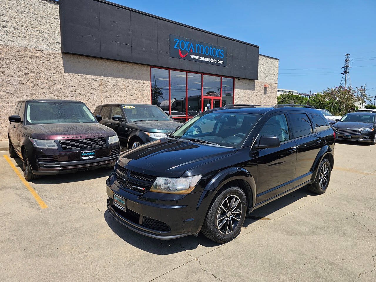 Used 2018 Dodge Journey SE w/ Blacktop Package FWD image 2