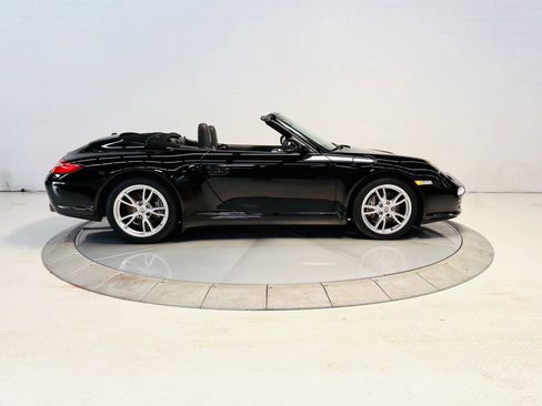 Used 2010 Porsche 911 Carrera 4 AWD/4WD image 2