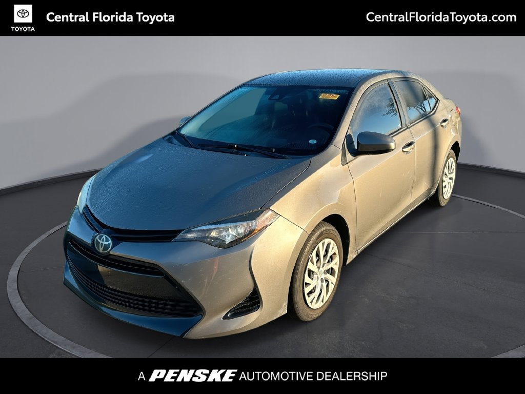 Used 2017 Toyota Corolla LE FWD image 1