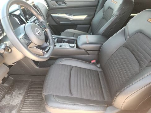 Used 2025 Nissan Pathfinder Rock Creek AWD/4WD image 12