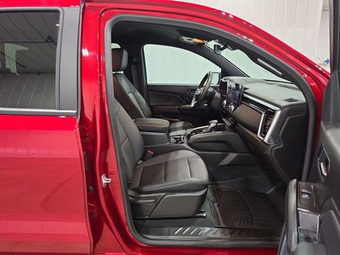 Used 2025 GMC Canyon Elevation w/ Convenience Package AWD/4WD image 31