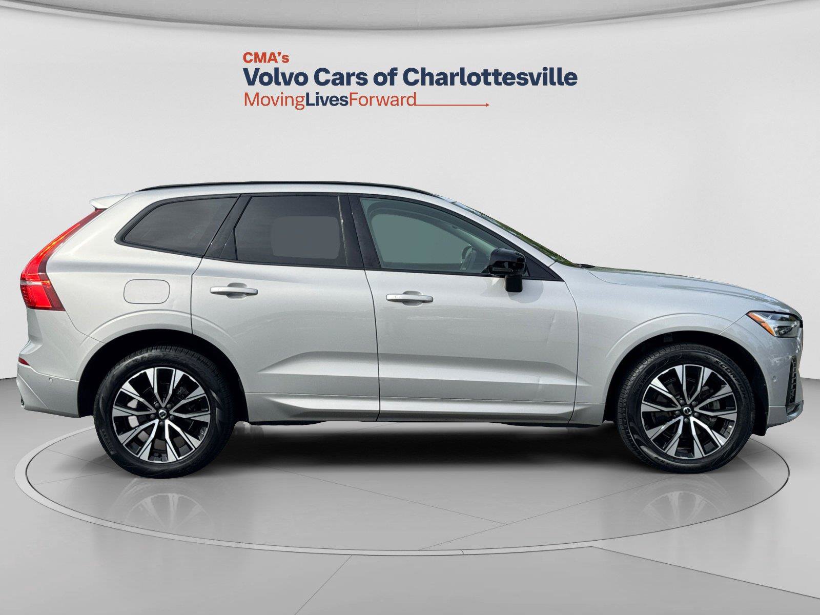 Certified 2024 Volvo XC60 B5 Plus w/ Climate Package AWD/4WD image 6