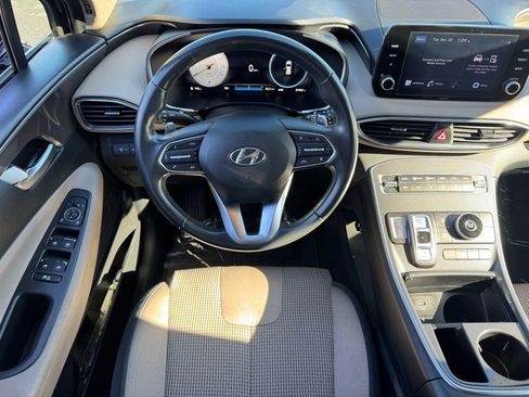 Used 2021 Hyundai Santa Fe SEL w/ Convenience Package image 16