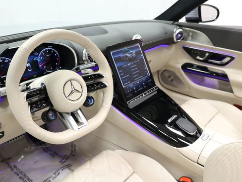 Used 2022 Mercedes-Benz SL 55 AMG 4MATIC image 2