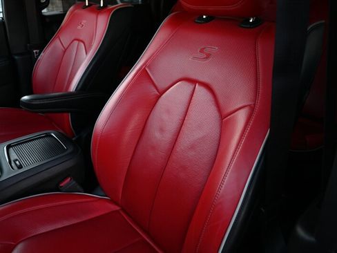 Used 2020 Chrysler Pacifica Limited w/ Quick Oder Package 2EV RED-S image 22