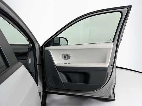 Used 2024 Hyundai Ioniq 5 SEL image 32