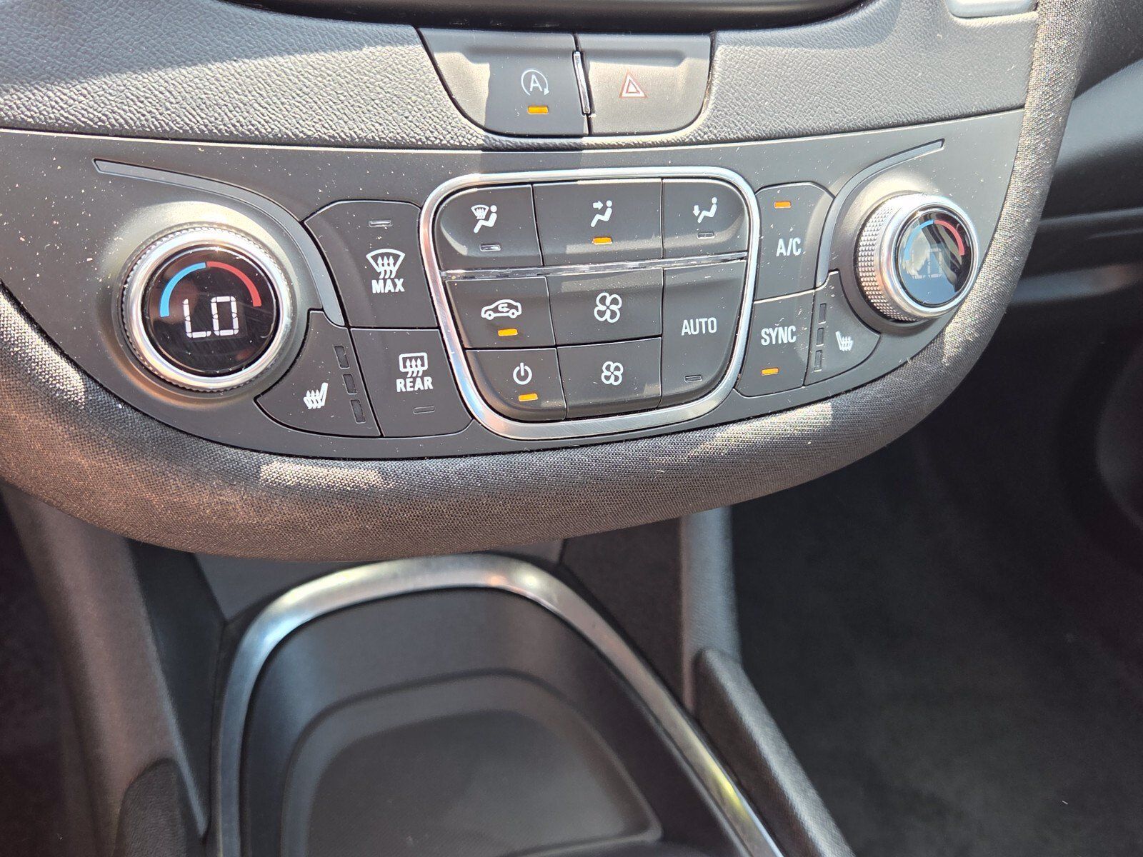 Used 2025 Chevrolet Malibu LT FWD image 22