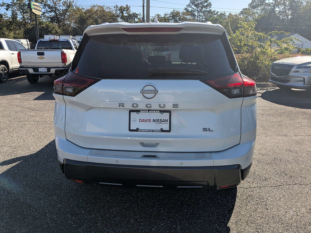 Certified 2025 Nissan Rogue SL w/ SL Premium Package FWD image 6