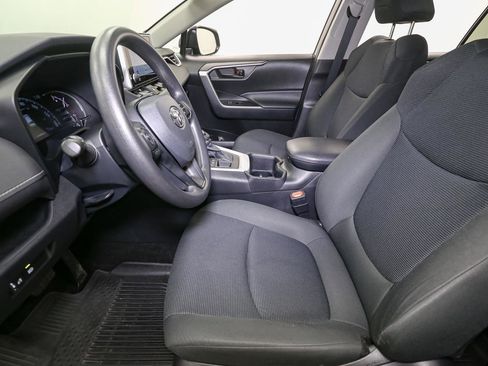 Used 2024 Toyota RAV4 LE AWD/4WD image 41