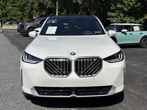 Certified 2025 BMW X3 xDrive30 AWD/4WD image 3