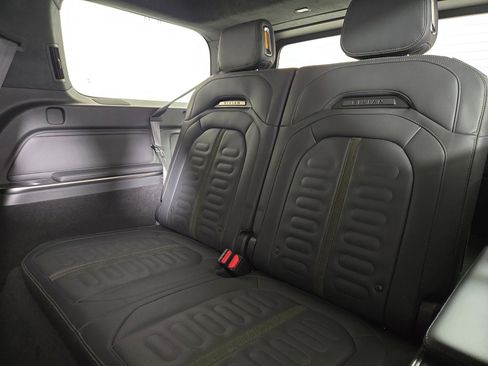 Used 2023 Rivian R1S Adventure image 22