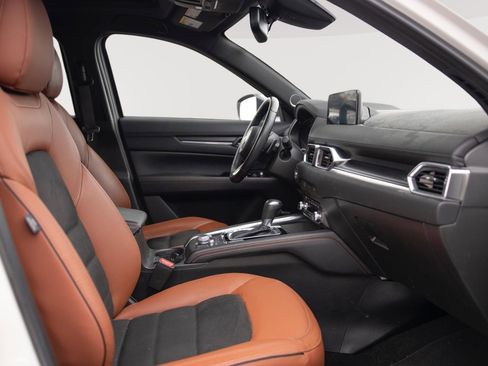 Used 2024 MAZDA CX-5 Carbon Edition image 15