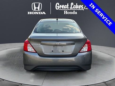 Used 2016 Nissan Versa S FWD image 5