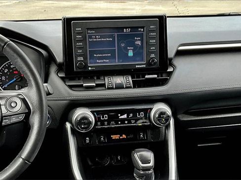 Used 2021 Toyota RAV4 XLE Premium image 12