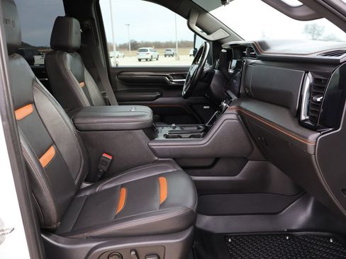 Used 2024 GMC Sierra 2500 AT4 w/ AT4 Premium Plus Package image 15