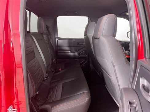 Used 2026 Nissan Frontier PRO-4X AWD/4WD image 25