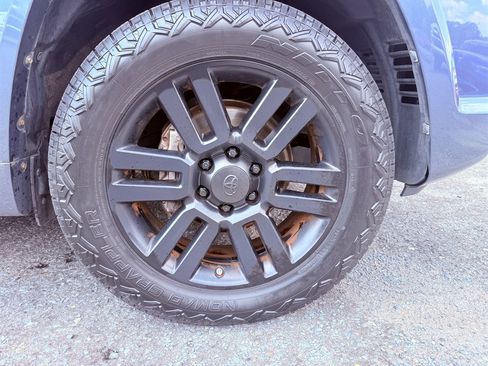 Used 2013 Toyota 4Runner Limited RWD image 6