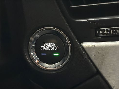 Used 2018 GMC Yukon SLT w/ Open Road Package image 26