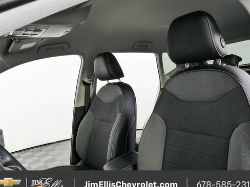 Used 2022 Volkswagen Taos SE AWD/4WD image 5
