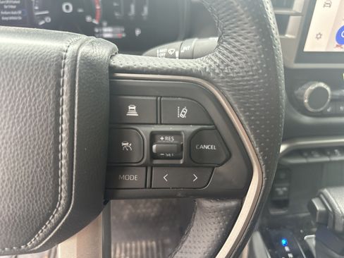 Used 2025 Toyota Tundra Limited w/ TRD Off-Road Package AWD/4WD image 18