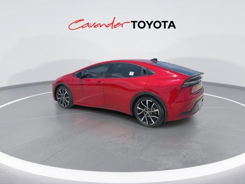 Certified 2026 Toyota Prius Plug-In Hybrid FWD image 6