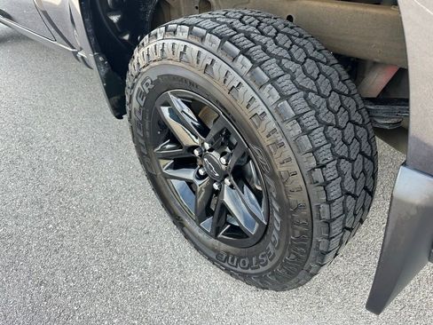 Used 2024 Chevrolet Silverado 1500 LT Trail Boss w/ Convenience Package II AWD/4WD image 10