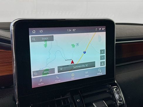 Used 2021 Lincoln Navigator Reserve image 28