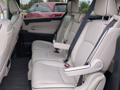 Certified 2025 Honda Odyssey Touring image 24