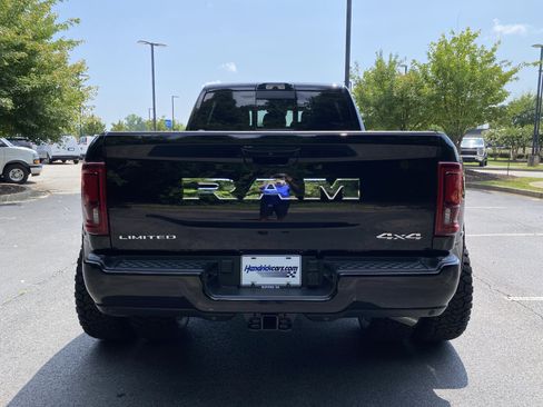Used 2026 RAM 3500 Limited AWD/4WD image 8