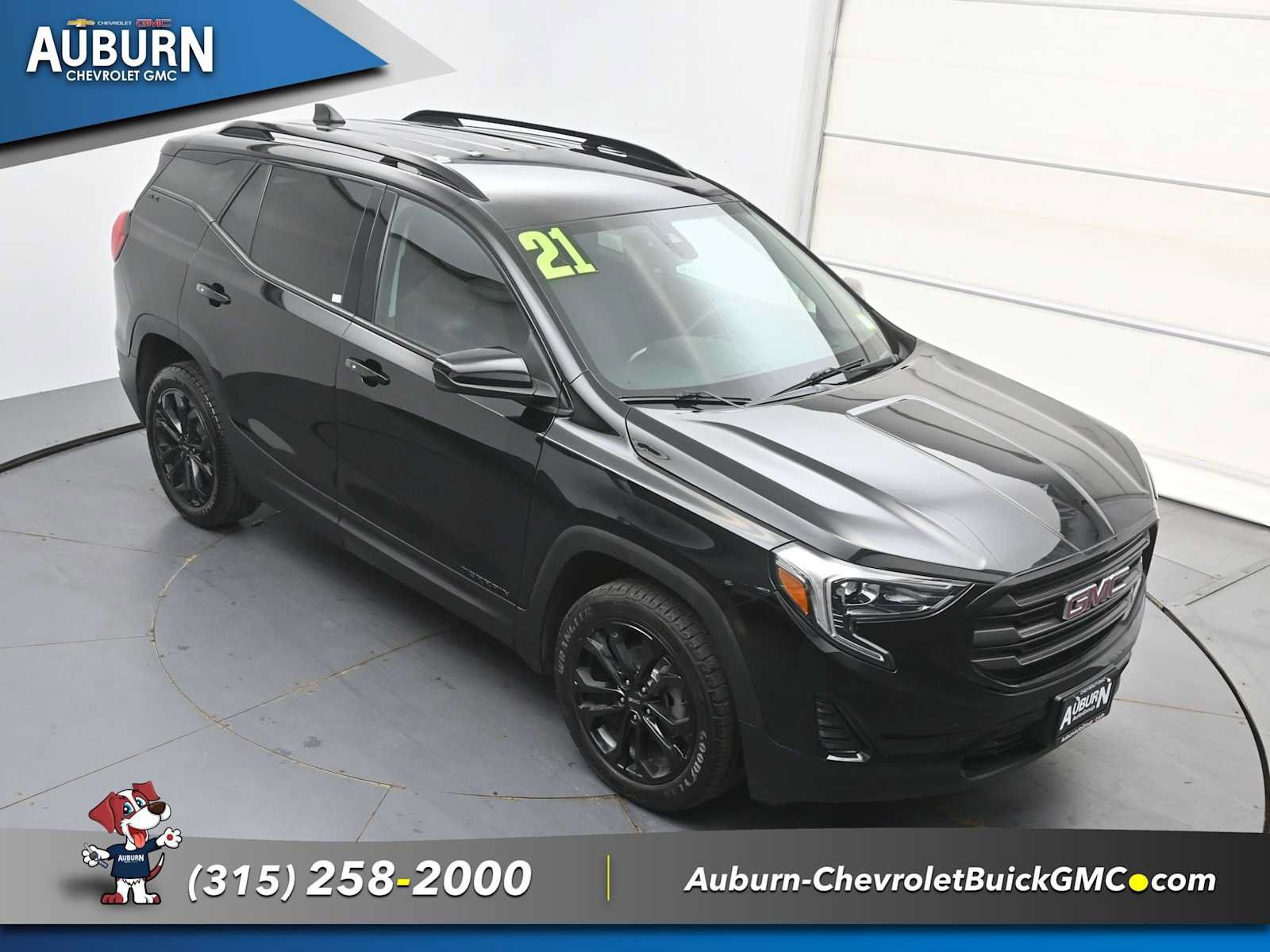 Used 2021 GMC Terrain SLE w/ Driver Convenience Package AWD/4WD image 29