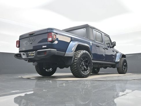 Used 2025 Jeep Gladiator Sport AWD/4WD image 30