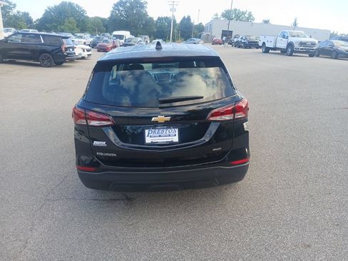 Used 2024 Chevrolet Equinox LS AWD/4WD image 4