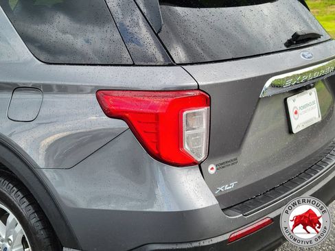 Certified 2023 Ford Explorer XLT AWD/4WD image 12