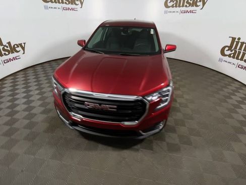 Certified 2023 GMC Terrain SLE image 3