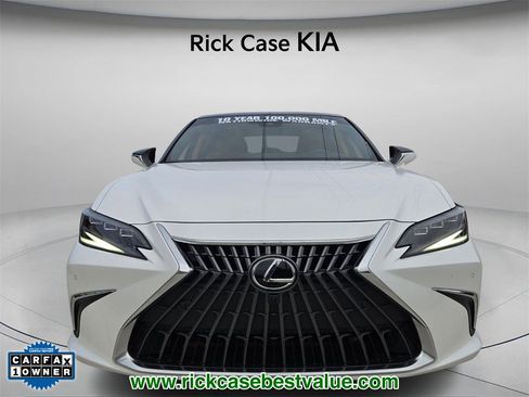 Used 2023 Lexus ES 350 Ultra Luxury image 5