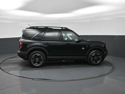 Used 2025 Ford Bronco Sport Outer Banks w/ Outer Banks Tech Package+ AWD/4WD image 9