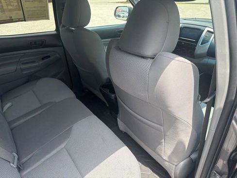 Used 2012 Toyota Tacoma 4x4 Double Cab w/ TRD Off-Road Pkg image 18