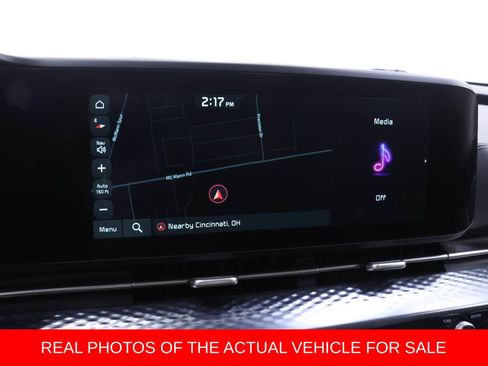 Used 2023 Kia Carnival SX Prestige FWD image 8