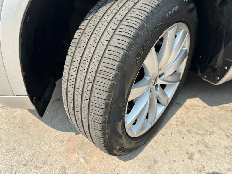 Used 2018 Volvo XC90 T6 Momentum w/ Convenience Package AWD/4WD image 10