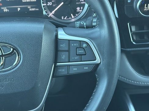 Used 2023 Toyota Highlander XSE image 20
