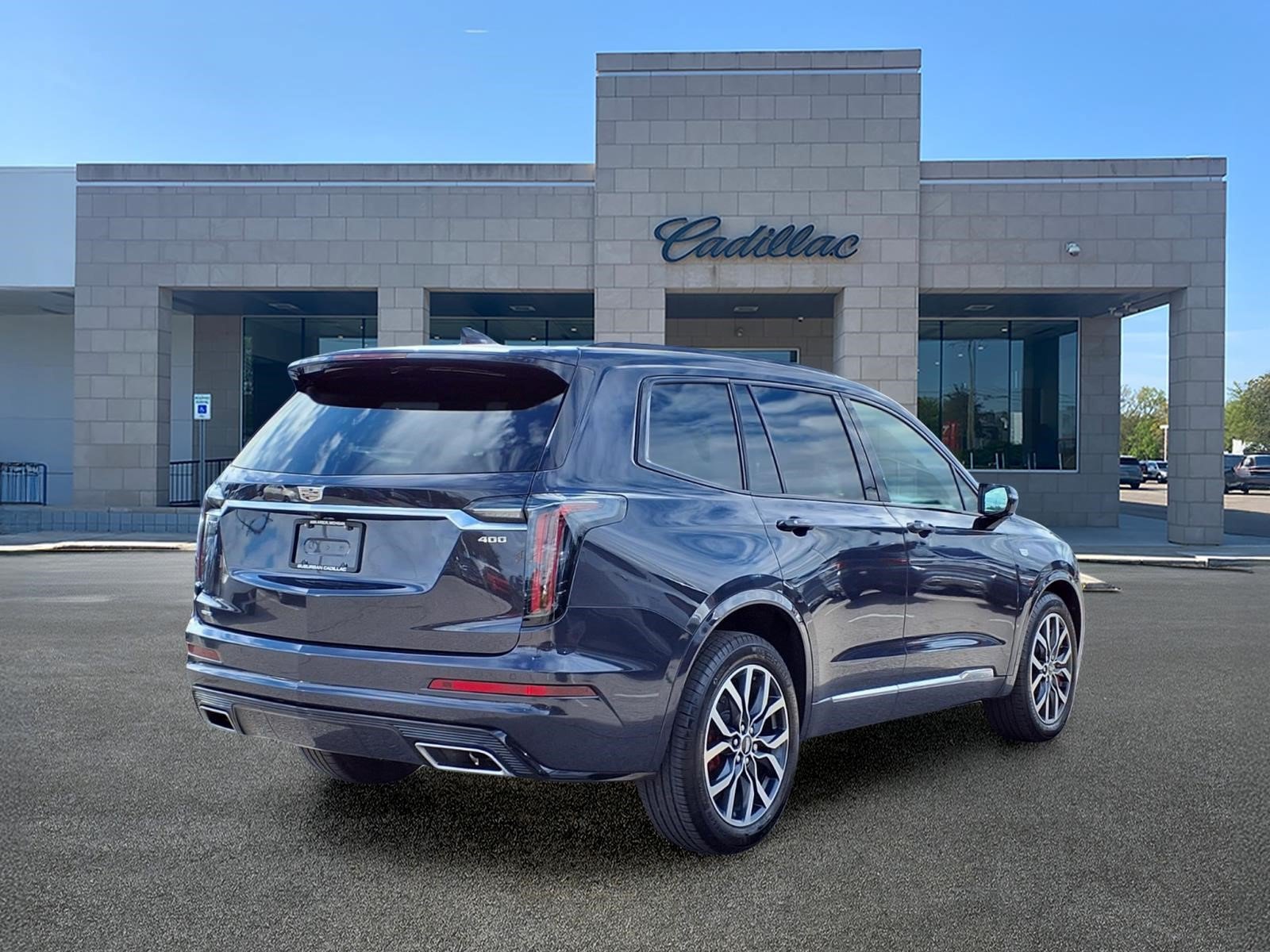 Used 2025 Cadillac XT6 Sport AWD/4WD image 4