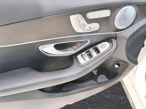 Used 2019 Mercedes-Benz C 300 4MATIC Sedan image 12