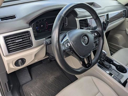 Used 2019 Volkswagen Atlas SEL FWD image 10