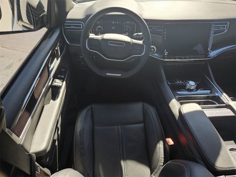 New 2024 Jeep Wagoneer 2WD w/ Premium Group I image 12