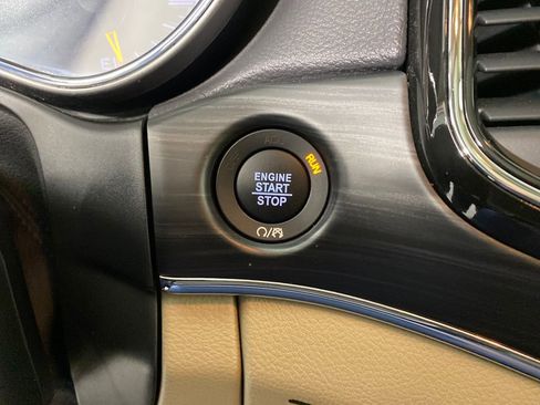 Used 2021 Jeep Grand Cherokee Limited w/ Trailer Tow Group IV image 18