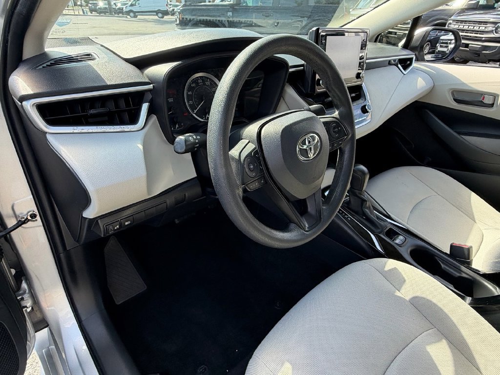 Used 2022 Toyota Corolla LE FWD image 10