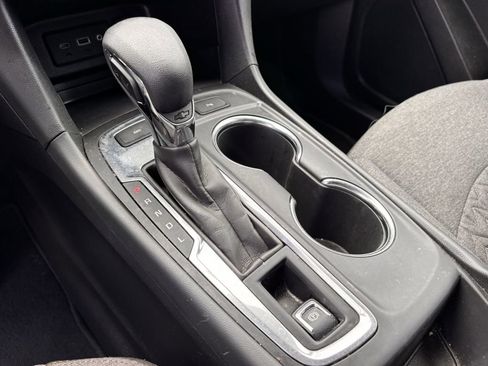 Used 2024 Chevrolet Equinox LT AWD/4WD image 20