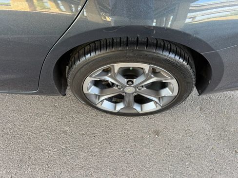 Used 2020 Chevrolet Malibu LT image 29