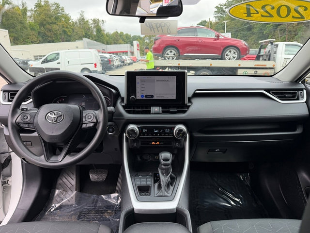 Certified 2024 Toyota RAV4 XLE AWD/4WD image 19