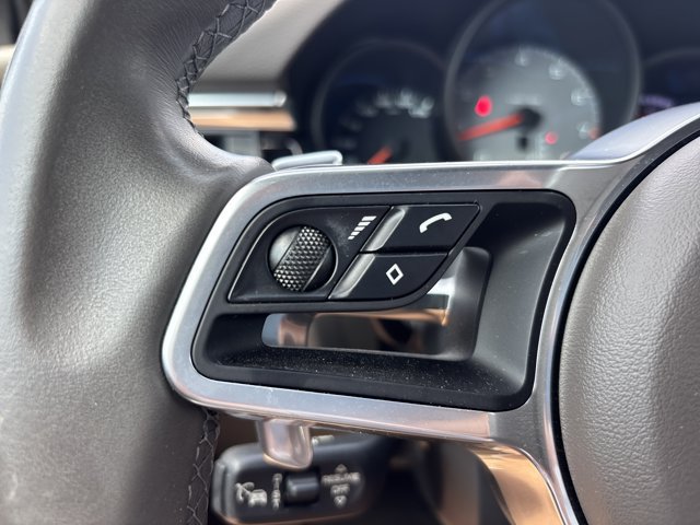 Used 2021 Porsche Macan S AWD/4WD image 29